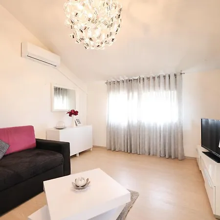 Apartman Andy Apartment *