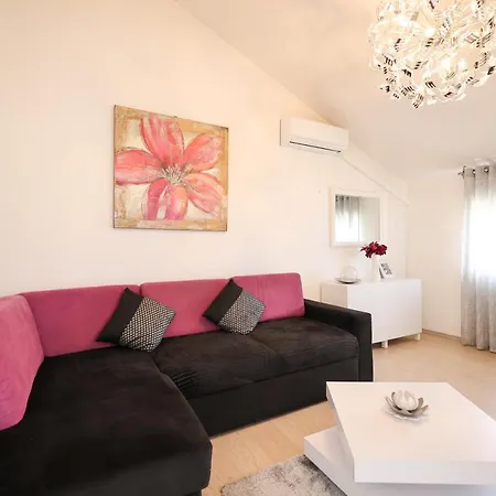 Apartman Andy Apartment *